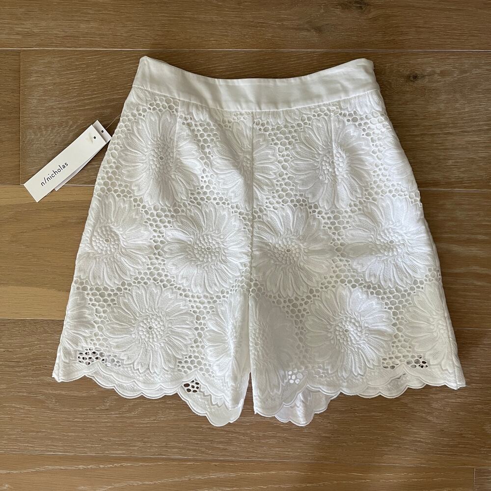 n/nicholas White Sunflower Lace Shorts sz 2 NWT